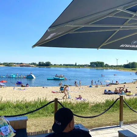 Дом отдыха Tiny House On A Recreational Lake In *